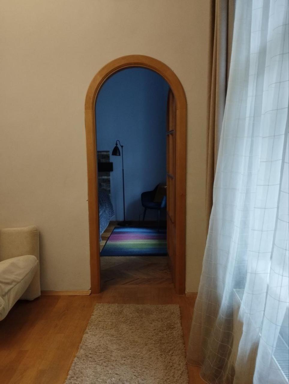 Apartment Family In *